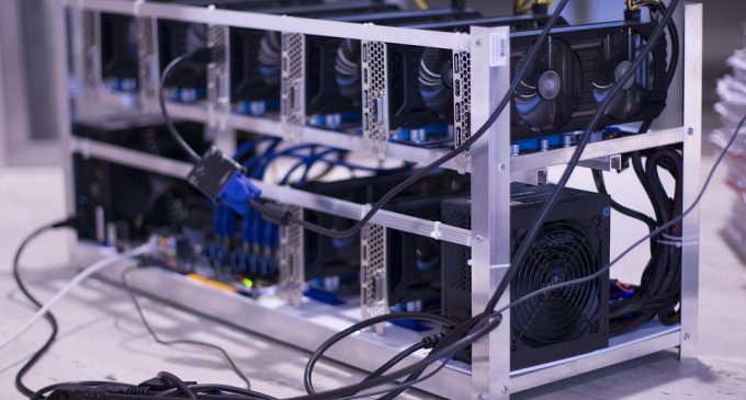 Chinese Bitcoin Mining Rig Makers Plan IPOs